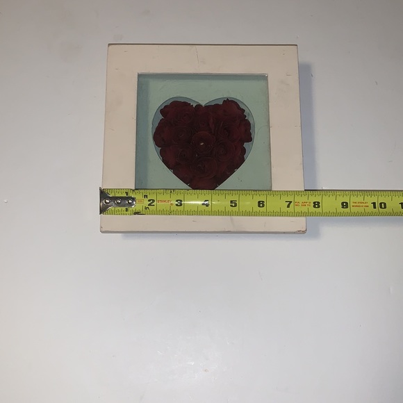 Unbranded Rose Petal Heart Wall Hanging - Picture 5 of 6